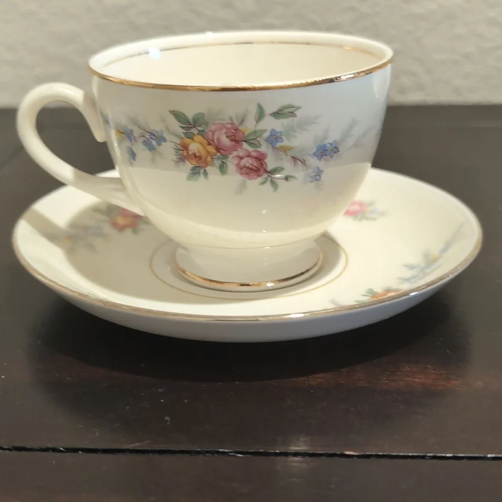 Four (4) Homer Laughlin Nautilus Ferndale Cup And Saucer Sets